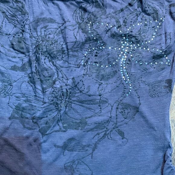 Y2k butterfly sleeve open back shirt. Flower print  embellished ruched sides - Picture 2 of 8